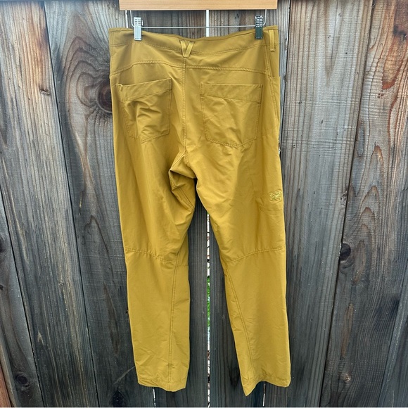 ARC’TERYX Men’s Creston Hiking Pant in Yukon Gold size 32 - Picture 5 of 7